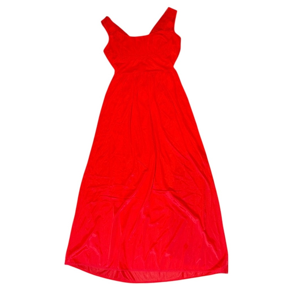 Elegant Red Sleeveless Dress